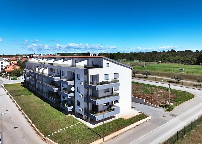 아파트 Apartment Beach